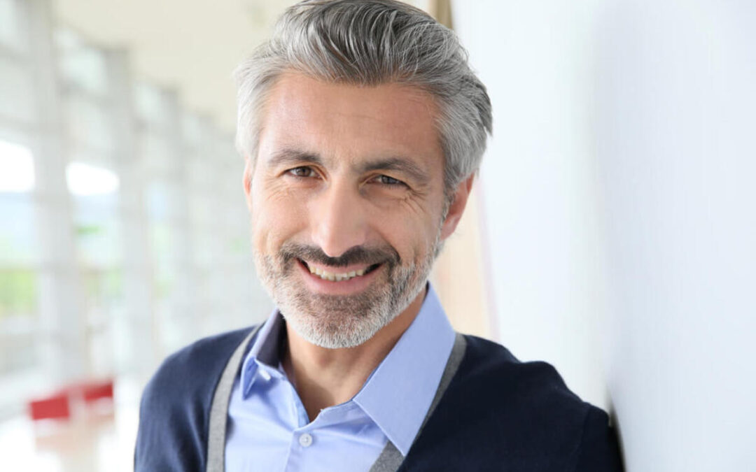 Bad Veneers vs Good Veneers: Navigating the World of Dental Veneers for a Natural-Looking Smile