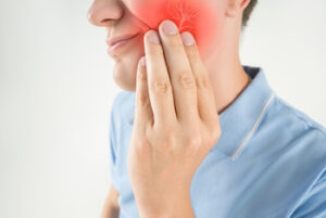 Surrounding Teeth Hurt After Tooth Extraction treatment