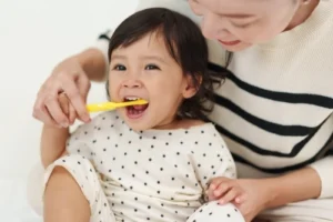 early cavities in baby teeth brushing